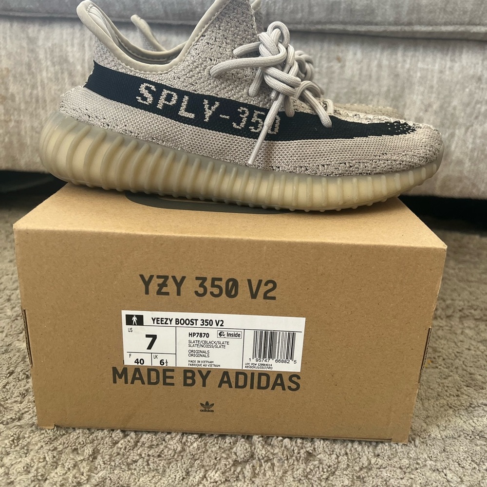 Adidas Yeezy Boost 350 V2 - Gray and Black
